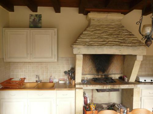 Η κουζίνα ή μικρή κουζίνα στο chez gallon chambres d’hôtes