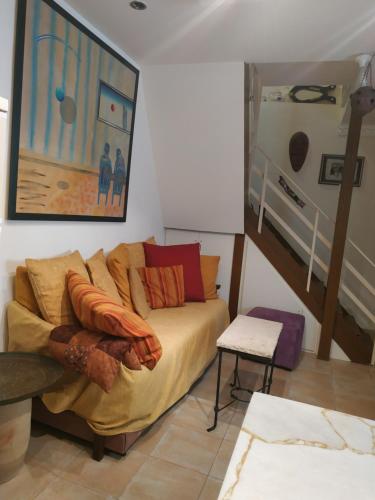 Gallery image of Studio Apt Great Location Heart of Downtown District in Haifa