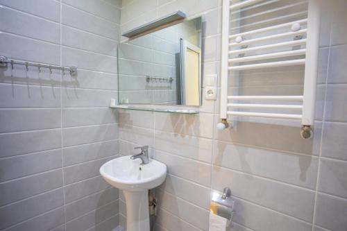 Ένα μπάνιο στο HOTEL VENETO