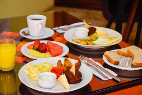 Makanan di atau berdekatan hotel