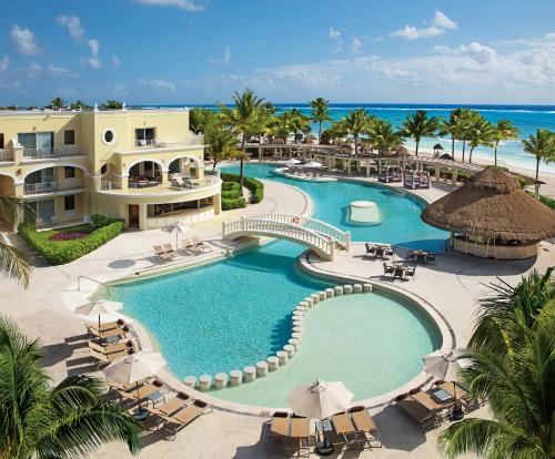 A view of the pool at Dreams Tulum Resort & Spa or nearby