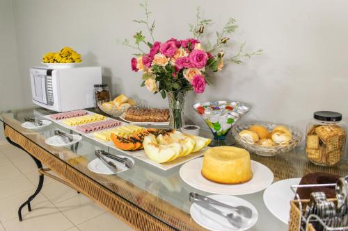 Makanan di atau berdekatan hotel