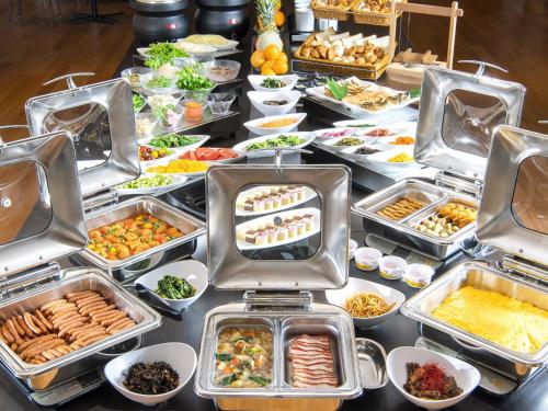 Makanan di atau berdekatan hotel