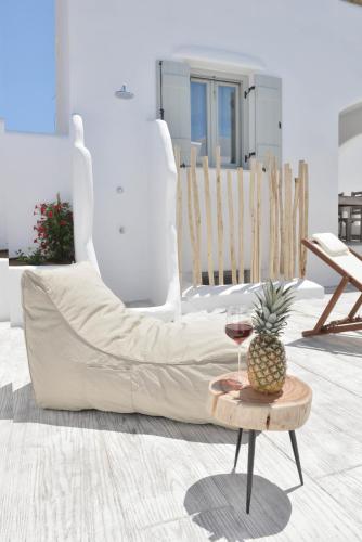 Un lugar para sentarse en Naxian Album villa kaliope with private pool in Naxos