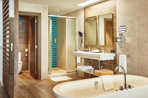 Ванна кімната в Riu Palace Maldivas- All Inclusive