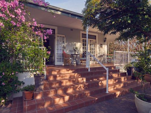 Corner House Residence – Photos 2