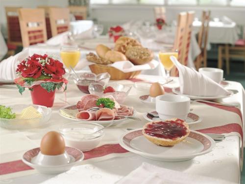 Mad på pensionatet eller i nærheden