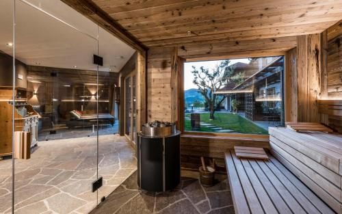 Φωτογραφία από το άλμπουμ του Presulis Hideaway Apartments & Restaurant σε Fiè