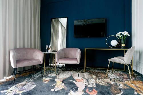 Queen Boutique Hotel — Garden view