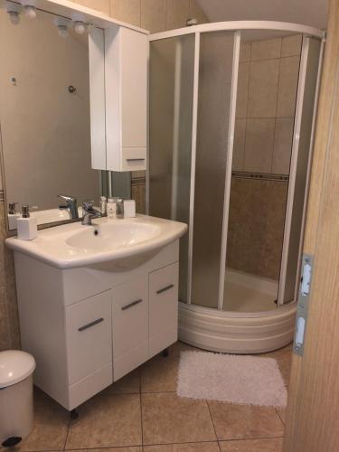 Ένα μπάνιο στο Korda