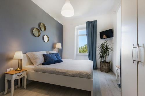 *** Lounge terrace apartment with the harbour view / city centre ***