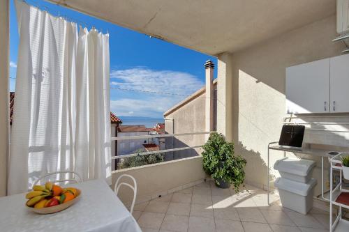 Apartments Angela Makarska