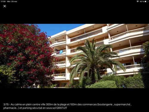 Le Petit mouchoir et son garage