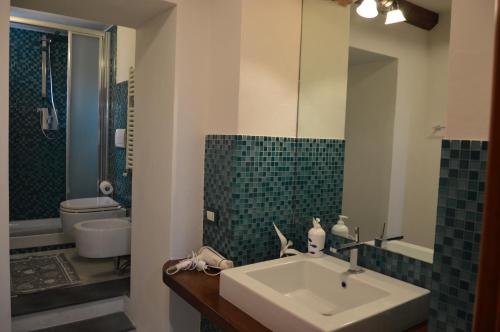 Et badeværelse på Posizione_Strategica_SottoSopra_LaSpezia