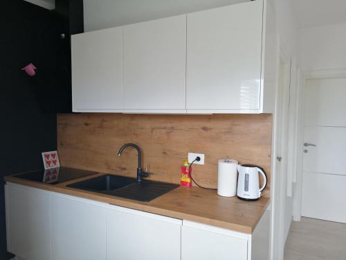 Villa Zen Trogir - Apartment Trogir Heated pool, EV Type 2