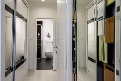 Foto CITY AND BEACH LUXURY 4 STARS APARTMENT SPLIT 3