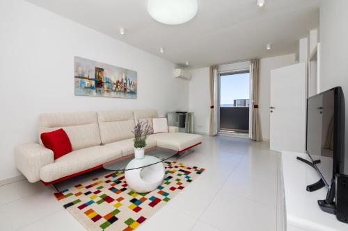 Foto CITY AND BEACH LUXURY 4 STARS APARTMENT SPLIT 5
