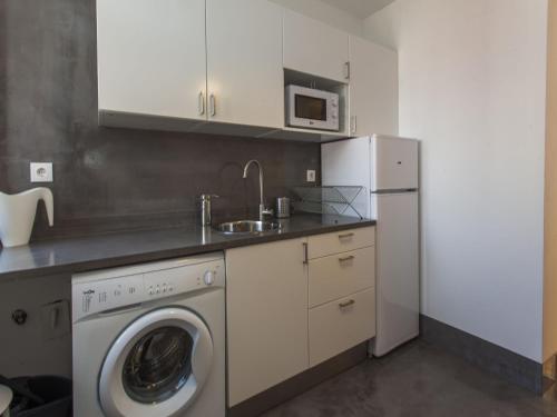 
A kitchen or kitchenette at Apartamento da Condessa
