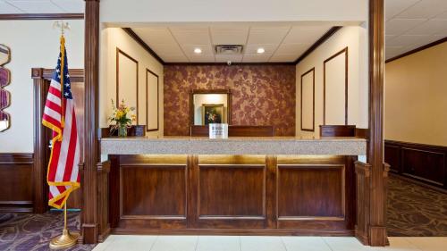Hall o reception di Osage Creek Lodge