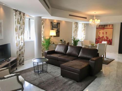 Μια τηλεόραση ή/και κέντρο ψυχαγωγίας στο Hotel Nature Oviedo