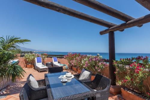 En restaurang eller annat matställe på Kempinski Hotel Bahía Beach Resort & Spa