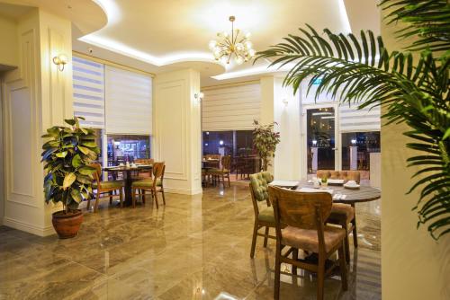 Χώρος καθιστικού στο Aurasia Sea Side Hotel