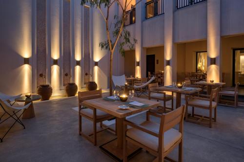 Χώρος καθιστικού στο The Chedi Al Bait, Sharjah