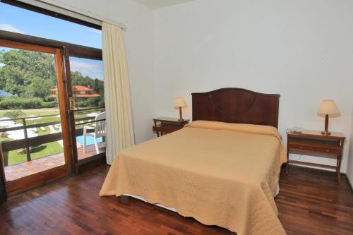Katil atau katil-katil dalam bilik di Hotel Terraza del Mar
