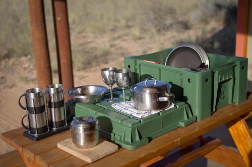Set per la preparazione di tè e caffè presso Desert Camp