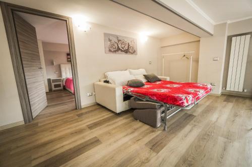 Katil atau katil-katil dalam bilik di Modern Loft Apartment
