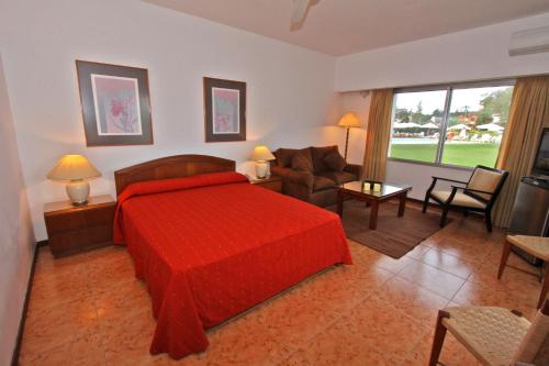 Katil atau katil-katil dalam bilik di Hotel Terraza del Mar