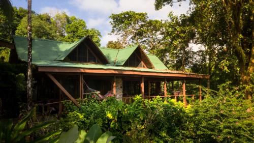 Aguila de Osa Rainforest Lodgeにある庭
