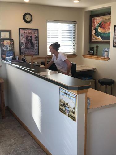 Gallery image of Green Gables Inn in Cody