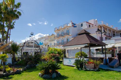 LA CARIHUELA TORREMOLINOS - STUDIO 3 - COSTA SOL HOLIDAY RENTALS