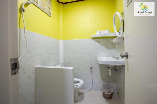 Koupelna v ubytování Laid Back Resort