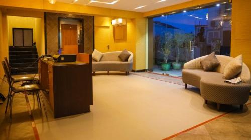 Posezení v ubytování First Inn Hotels Chennai