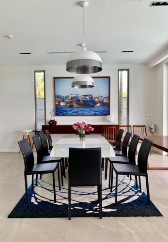 Ruang duduk di Luxury Villa 5* - Ocean Front - IDCWH