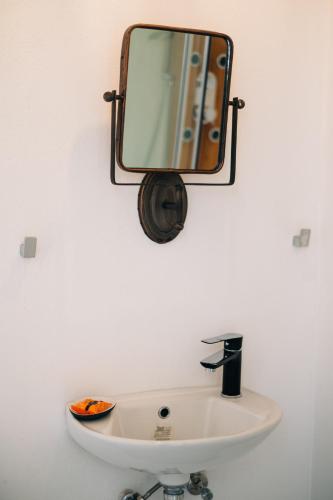 メガロホリにあるMesanto Luxury Suitesのギャラリーの写真