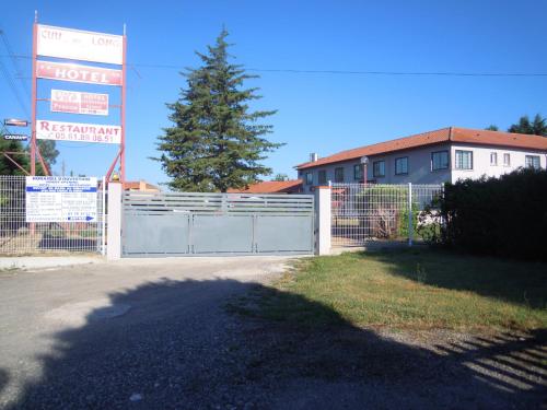 Φωτογραφία από το άλμπουμ του Hôtel Cuulong σε Labarthe-Inard