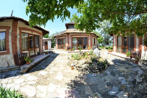 Κήπος έξω από το Complex Amazon