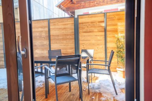 PORTES DU PLENEY 001