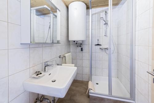 Ванная комната в Apartments Am Waldeck Adults only