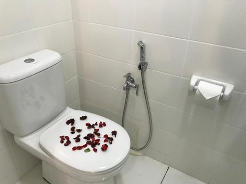 Koupelna v ubytování CozyStudio Trefoil Setia Alam