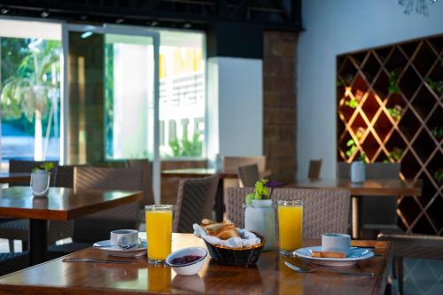 Photo de la galerie de l'établissement Container Inn, à Puerto Vallarta