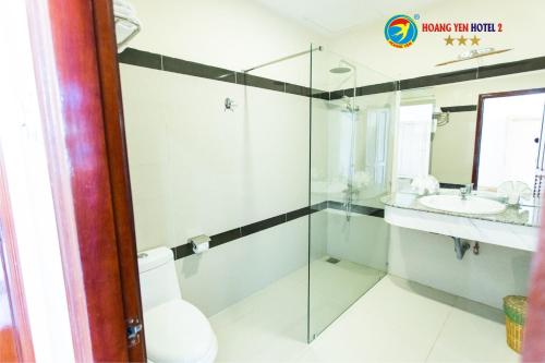 Ένα μπάνιο στο Hoang Yen Hotel 2