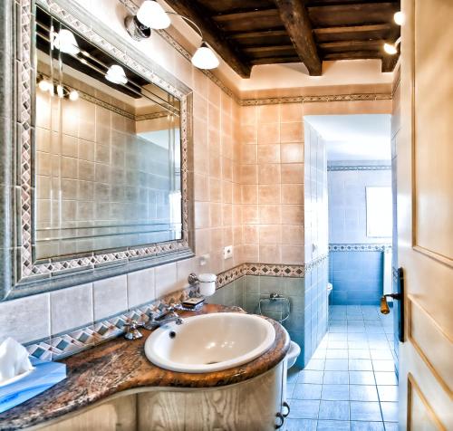 Un baño de Atlantis Inn Castelgandolfo
