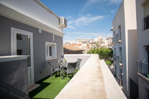Casa Toledo & El Pont Alicante Apartments
