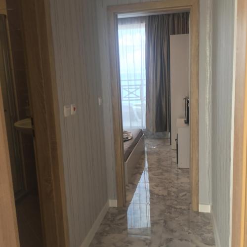 Gambar di galeri bagi Golden Sea View Apartments di Pomorie