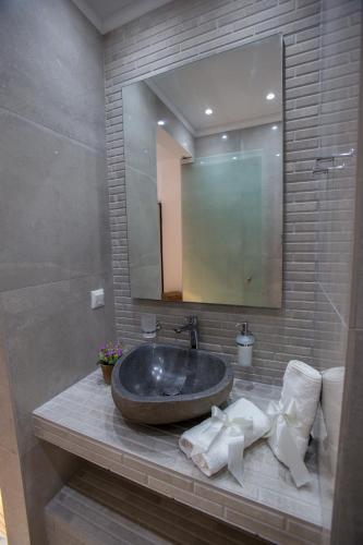 Gallery image of studio lefkes kea in Vourkarion