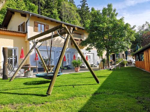 Aire de jeux pour enfants de l'établissement Gasthof Weingrill